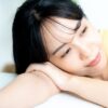 「肌育治療」をしている女性のイメージ